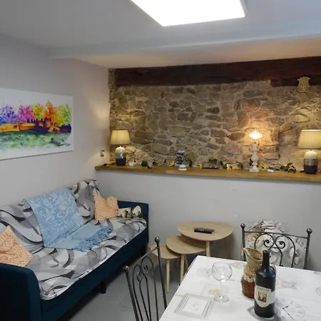 Apartman Chez Jerome, Au Pied De La Cite Medievale