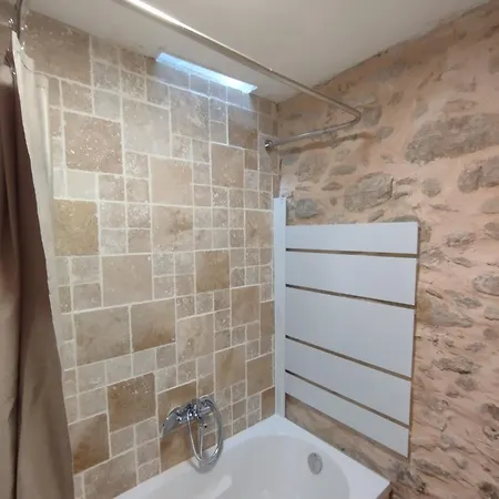 Chez Jerome, Au Pied De La Cite Medievale Καρκασόν